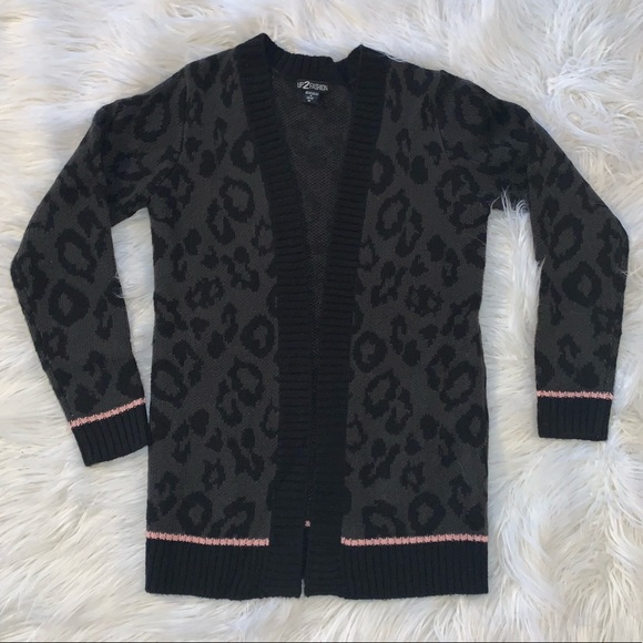 Cardigan - Picture 1 of 2